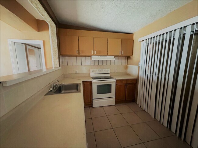 Building Photo - Lovely 3 bedrooms 1 bath single-family home located in Orlando FL!