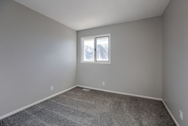 Building Photo - Spacious 5 Bed Fountain Hills Gem!!