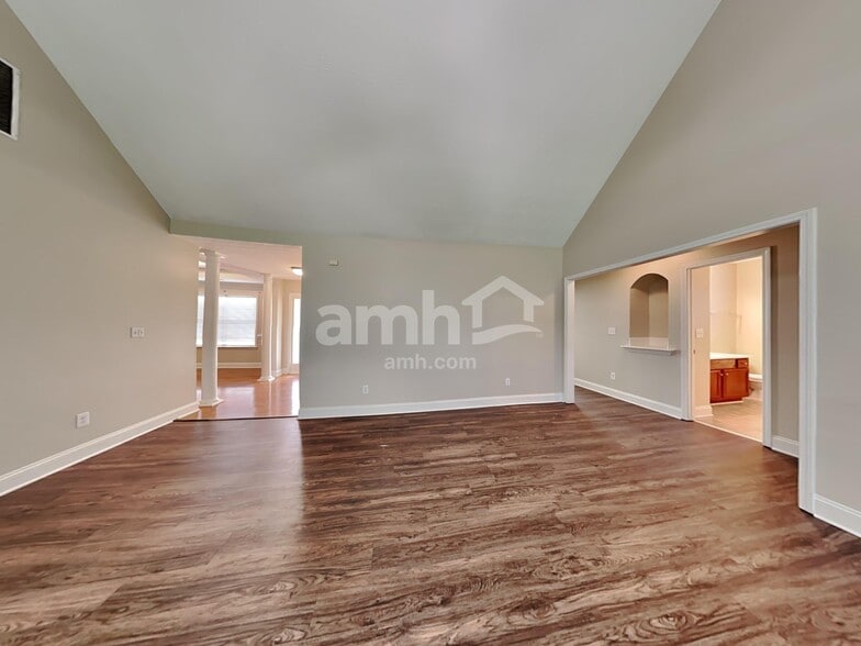 Building Photo - 141 Bridgemill Dr