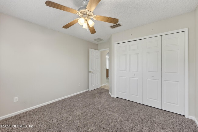 Building Photo - 9205 Redtail Dr