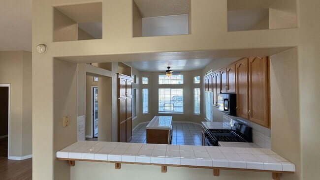 Building Photo - Single-Story Home for Lease – Manteca