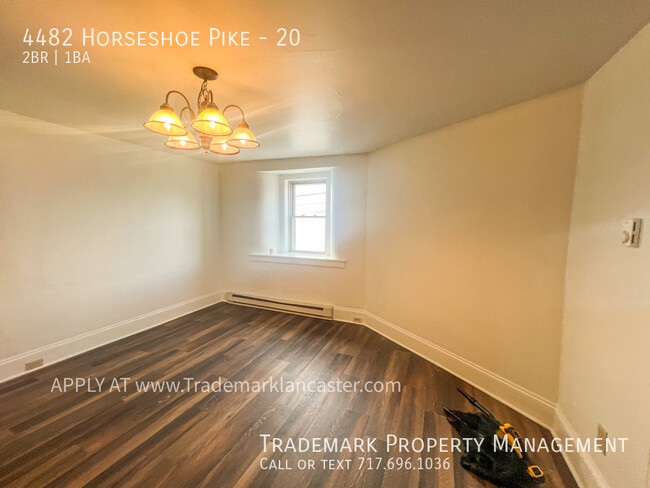 Building Photo - Spacious 2 Bedroom Apartment