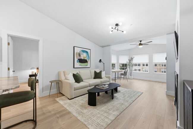 Building Photo - 13810 Sutton Park Dr N