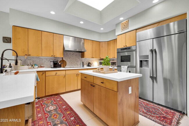 Building Photo - 6139 N 31st Ct