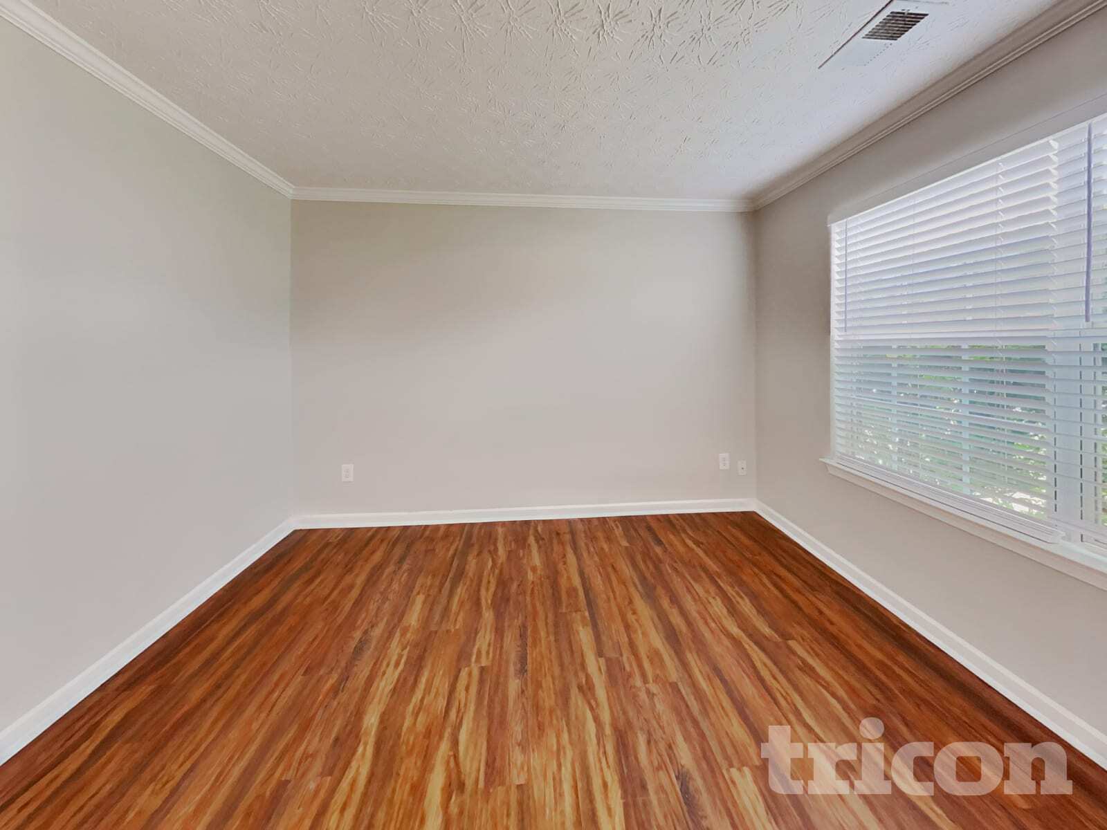 Building Photo - 25 Heaton Dr