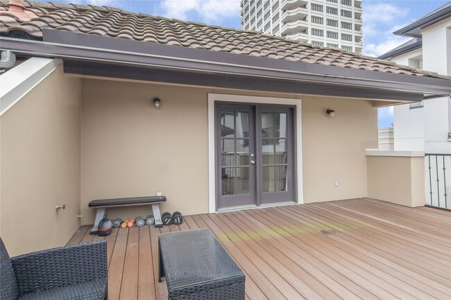 Building Photo - 2419 Brazoria St