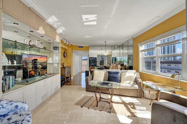 Building Photo - 1481 S Ocean Blvd
