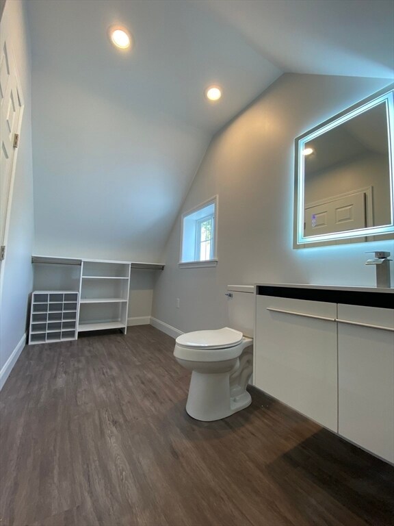 Building Photo - 106 N Franklin St