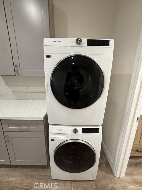 Building Photo - 439 W Colorado Blvd