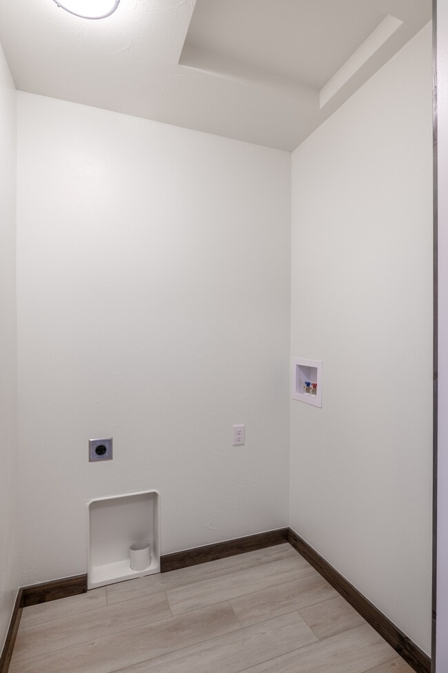 Building Photo - 3396 Crosswind Ct