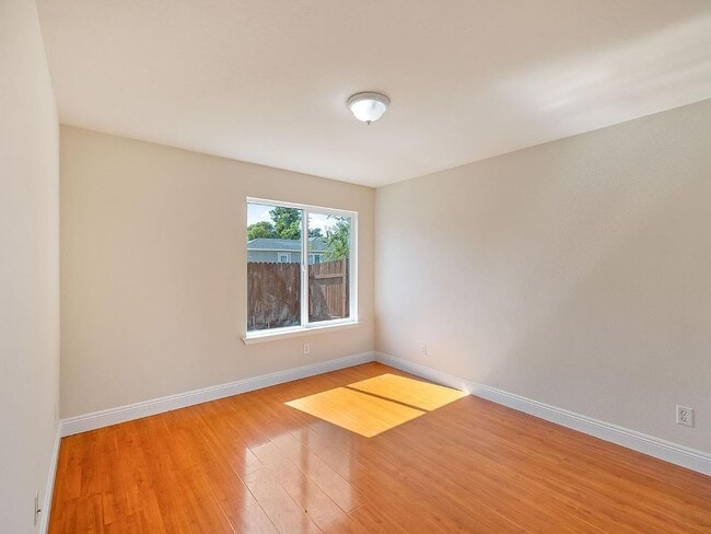 Building Photo - 3910 San Carlos Wy