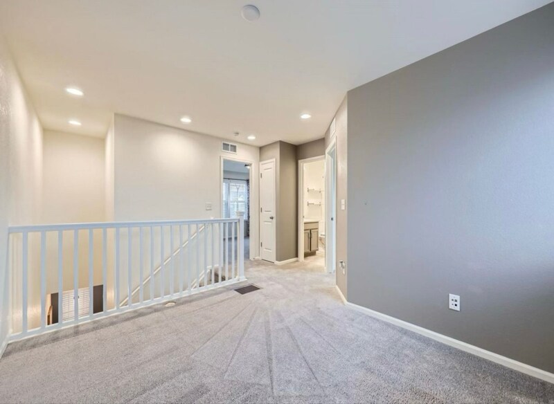 Building Photo - 3921 E 141st Ave
