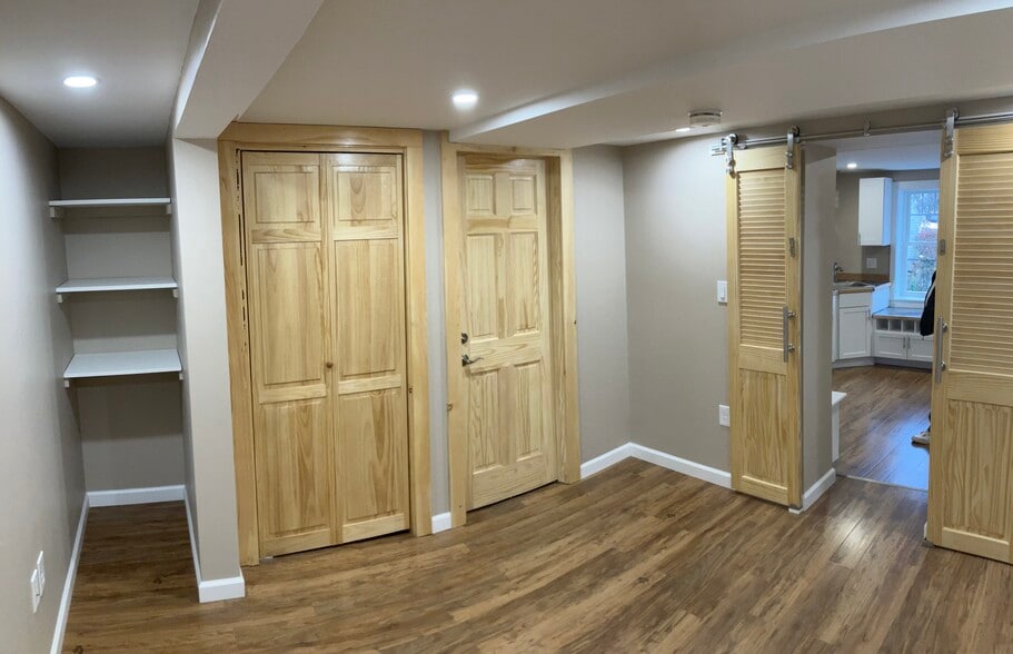 Building Photo - 51 Mount Vernon St