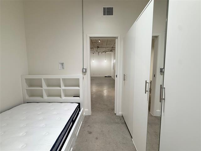 Building Photo - 1122 Jackson St