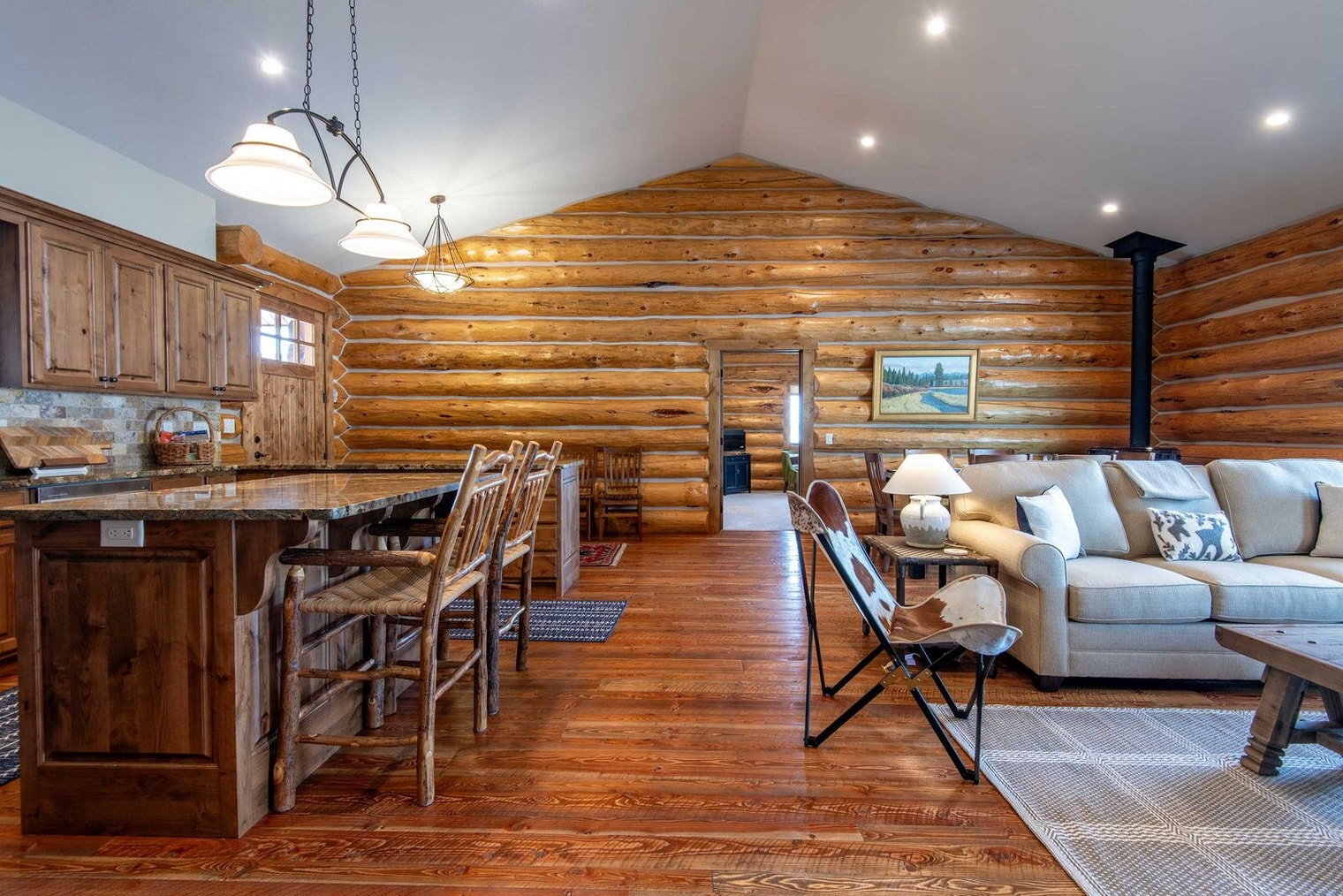 Building Photo - 1330 Larsen Ln