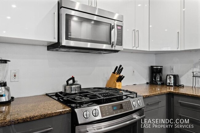 Building Photo - 1503 12th St NW