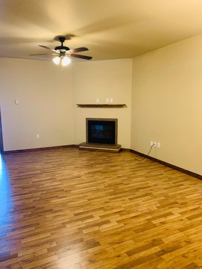 Building Photo - Everything you need. All right here. 2 bed...