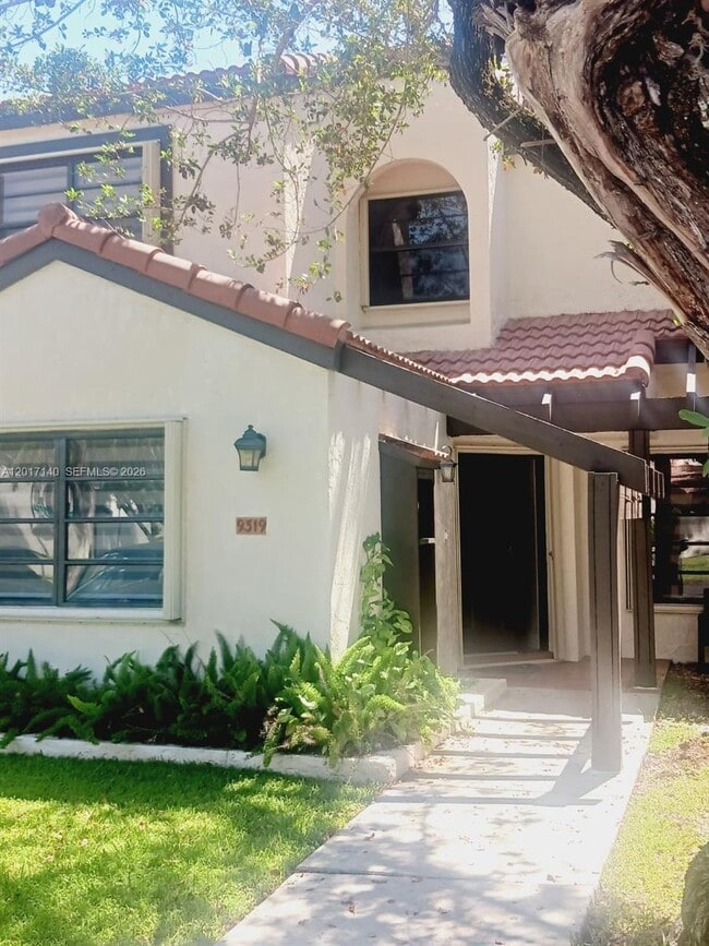 Building Photo - 9319 SW 123rd Ave Ct