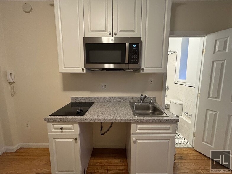 Building Photo - WEST 45 STREET