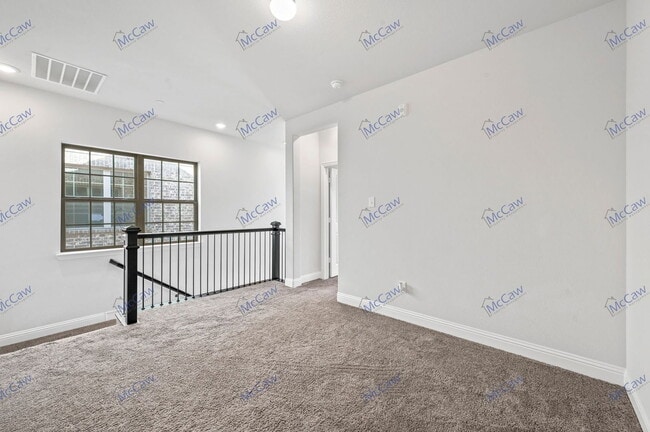 Building Photo - 807 Ponds Edge Ln