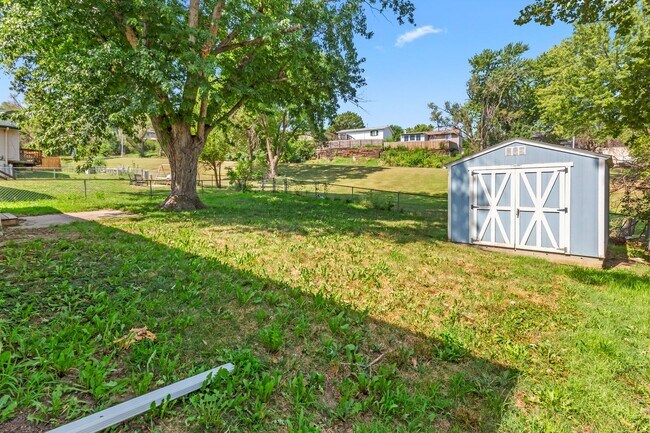 Building Photo - 5732 S 137th St