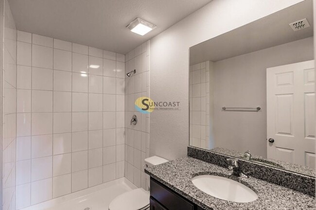 Building Photo - 378 Urbana St