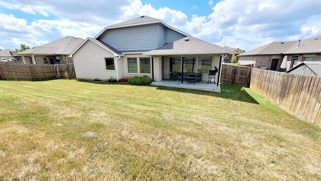 Building Photo - 1967 Mexia Dr