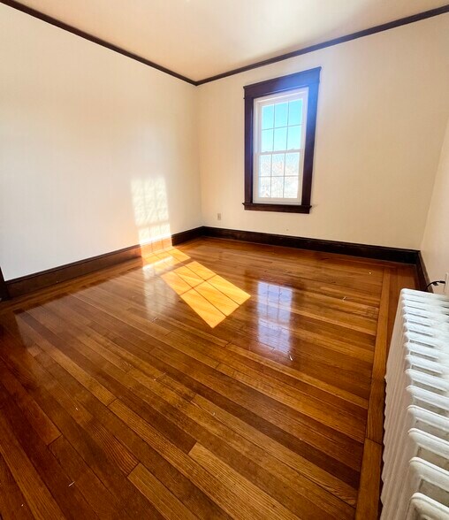 Building Photo - 52 Old Fort Rd