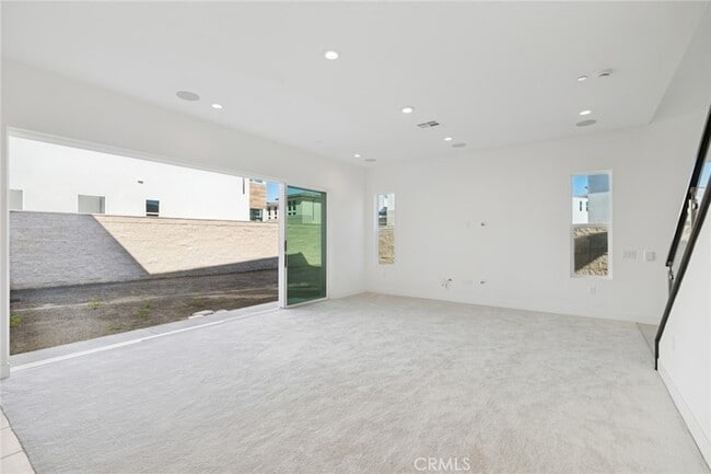 Building Photo - 151 Paddlewheel