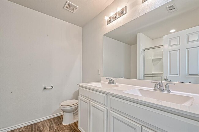 Building Photo - 2614 Lapwing Dr.