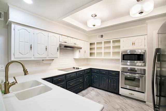 Building Photo - 3005 Stonehenge Ln