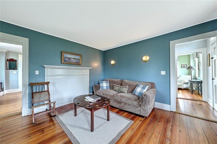 Building Photo - 148 Fogland Rd