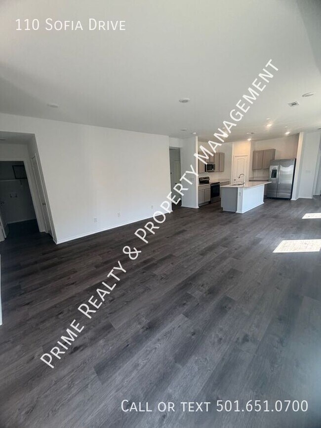 Building Photo - 110 Sofia Dr