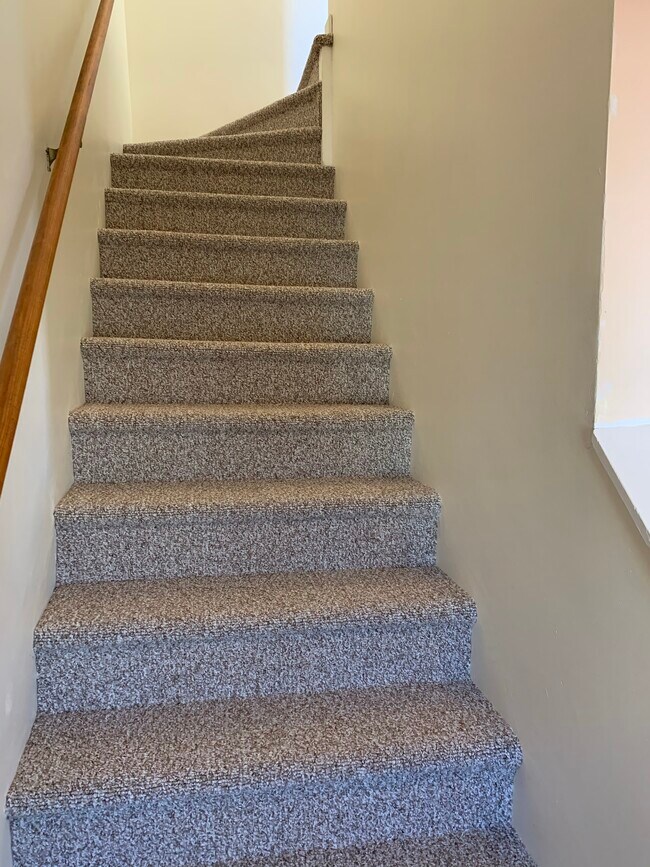 Building Photo - 32 Nelson Way