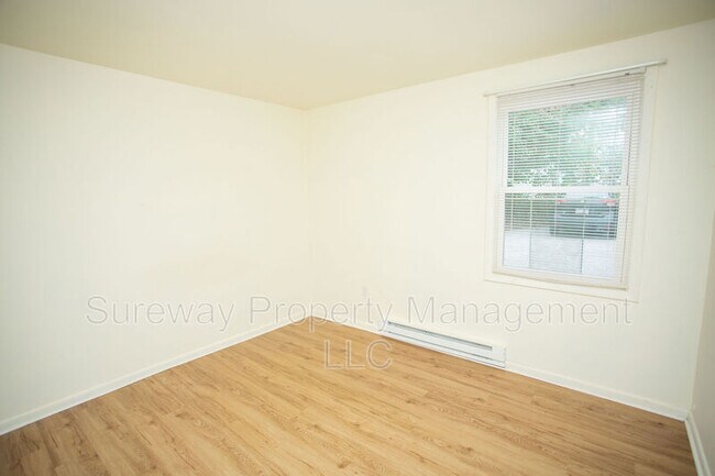 Building Photo - 13 Merion Terrace