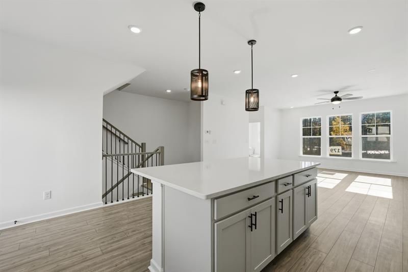 Building Photo - 6137 Wayburn St