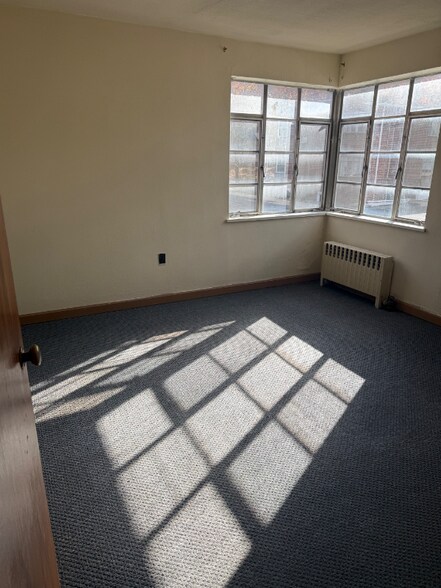 Building Photo - 1012 S Pugh St