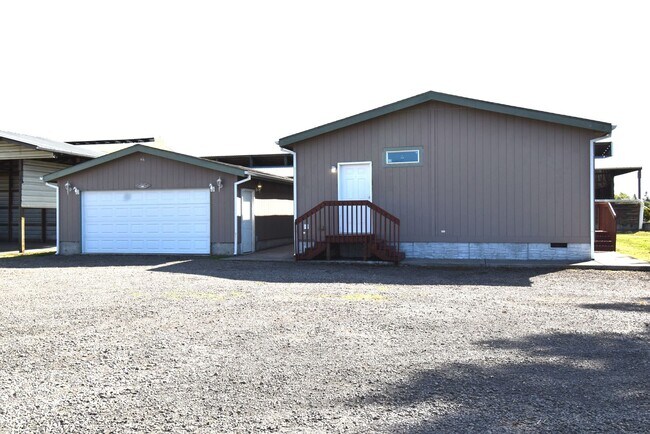 Building Photo - 35719 Engel Rd SE