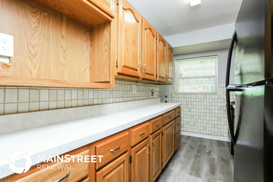 Building Photo - 10309 Galloway Dr