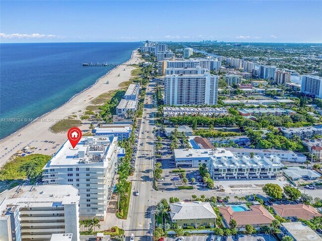 Building Photo - 704 N Ocean Blvd