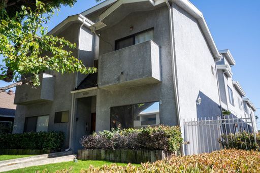 Exterior view - Arizona Luxury Investments Group LLC