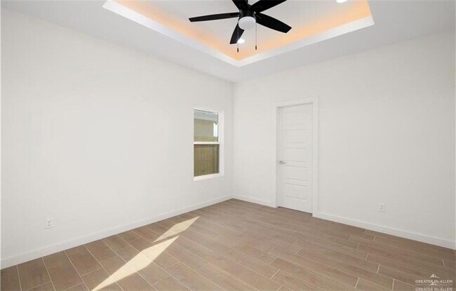 Building Photo - 1816 N Yellowwood St