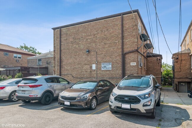 Building Photo - 8910 Grand Ave