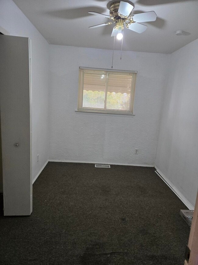 Building Photo - 17629 Prospect St