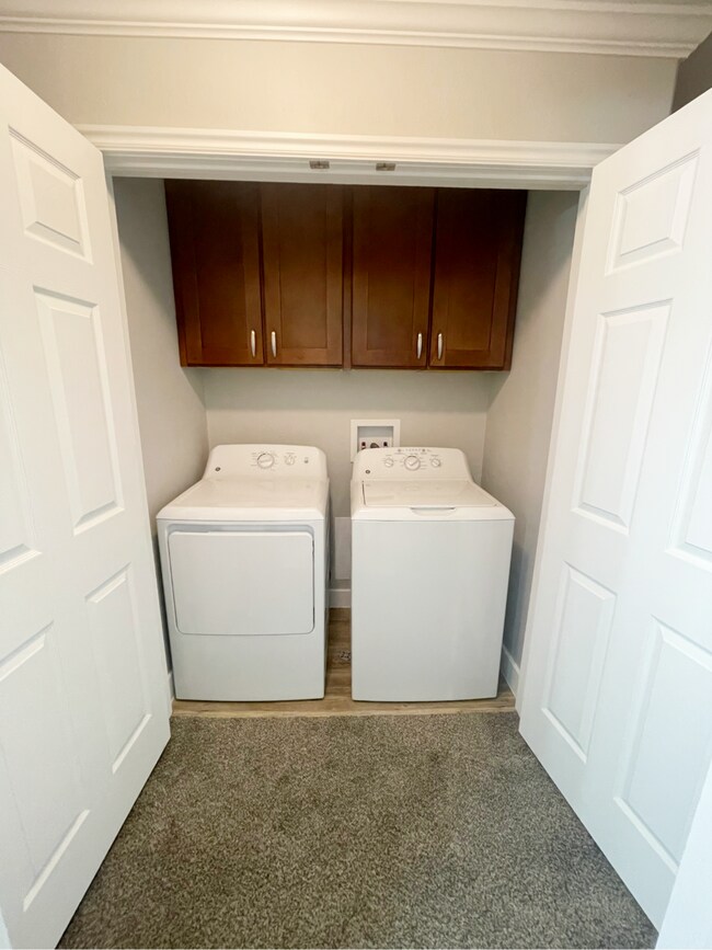 Building Photo - 720 E 1500 S