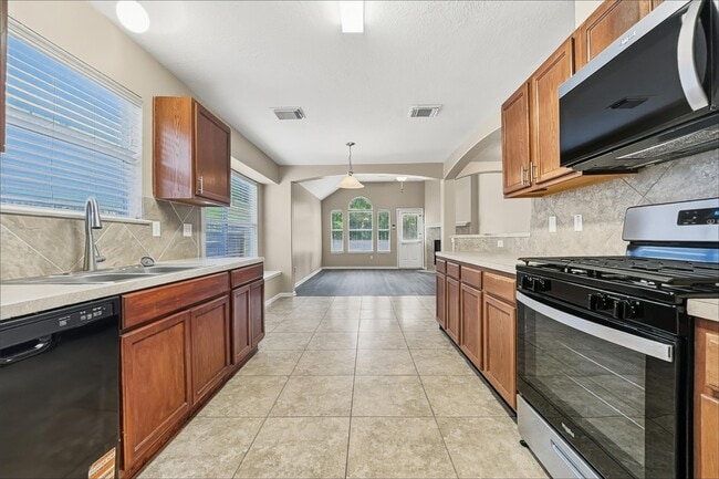 Building Photo - 15311 Forest Creek Farms Dr