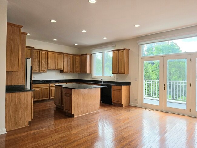 Building Photo - 2085 Valor Ct