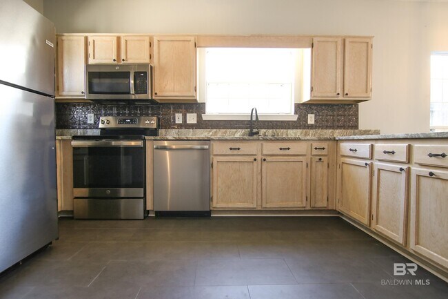 Building Photo - 7943 Audubon Dr