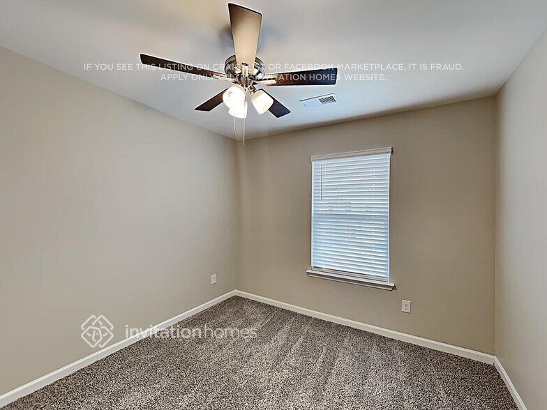 Building Photo - 3160 Green Apple Dr