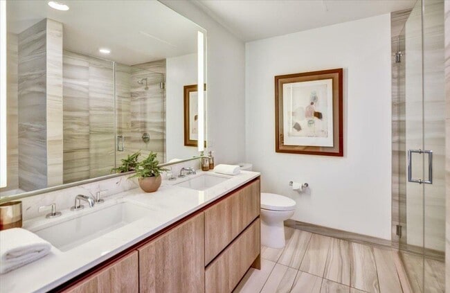 Building Photo - 201 Folsom St